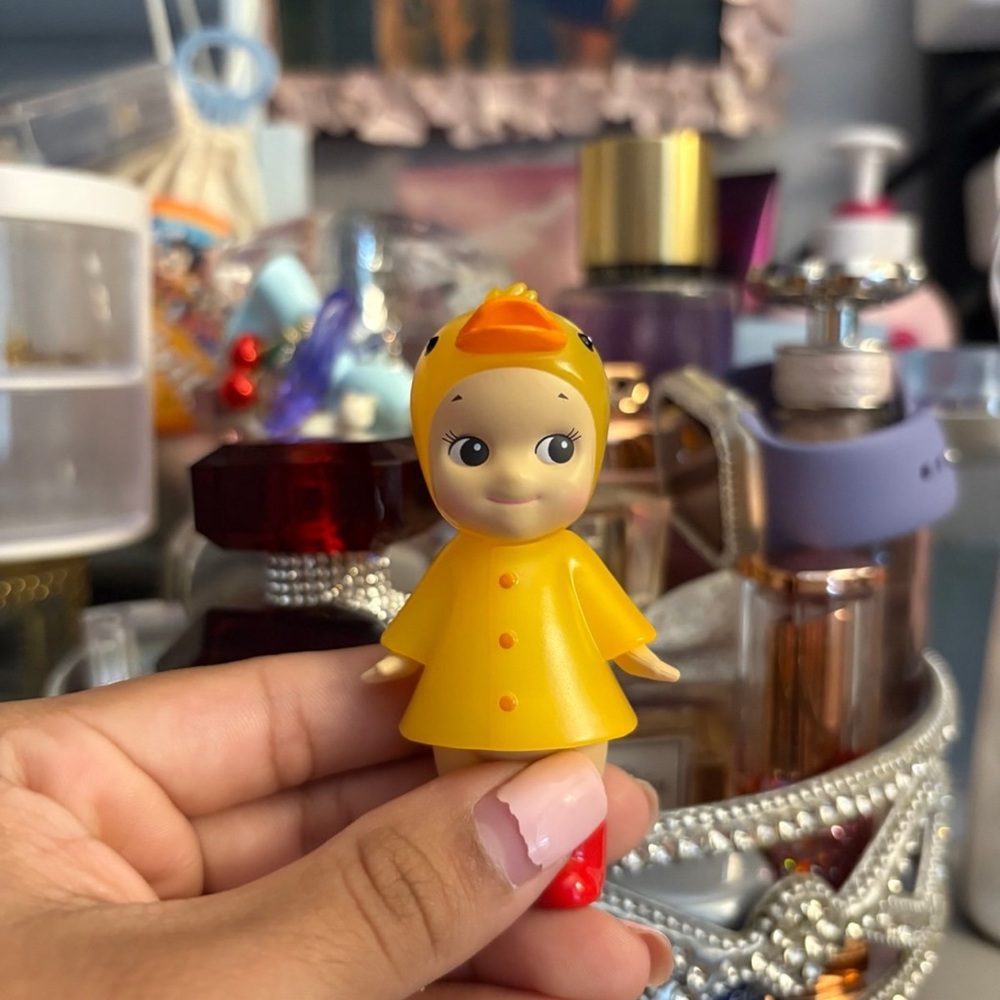 Sony angel rainy day series duck